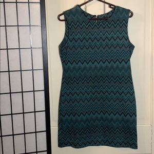 Fun 2 Fun Dress Size M